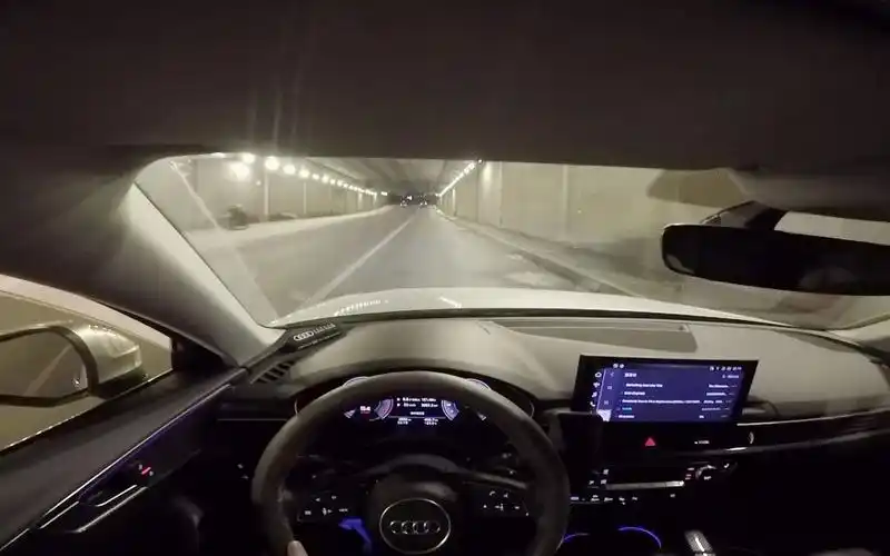奥迪a4l夜间驾驶5(超广角第一人称)