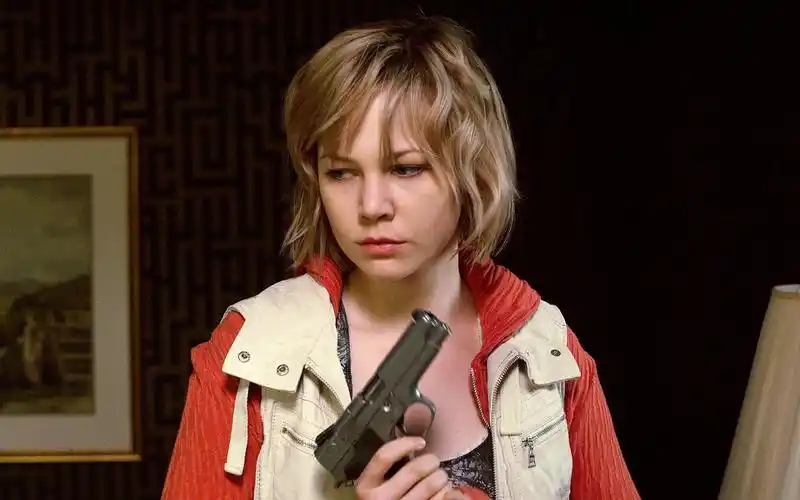 7分钟说完《寂静岭2启示录》,活人大变塑料人偶,三角哥和护士姐姐再度