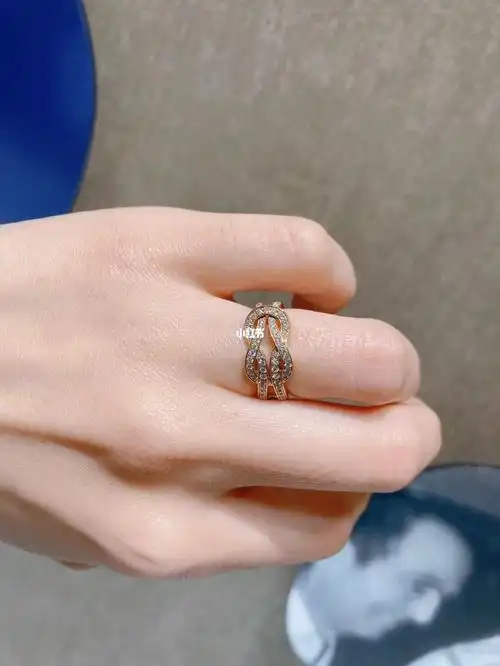 fred满钻8字扣戒指