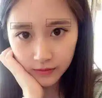 全对称的眉毛有点恐怖咯明星竟也hold不住