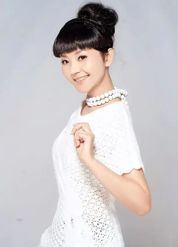 49岁的方琼,如今的生活,过得跟之前大不相同