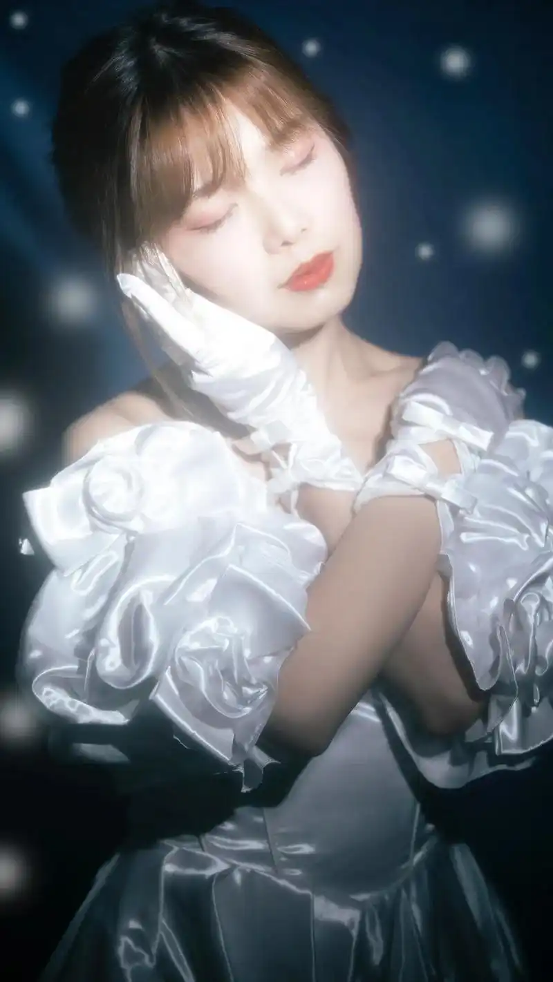 中森明菜写真  看见光 靠近光 成为光 散发光 - 抖音