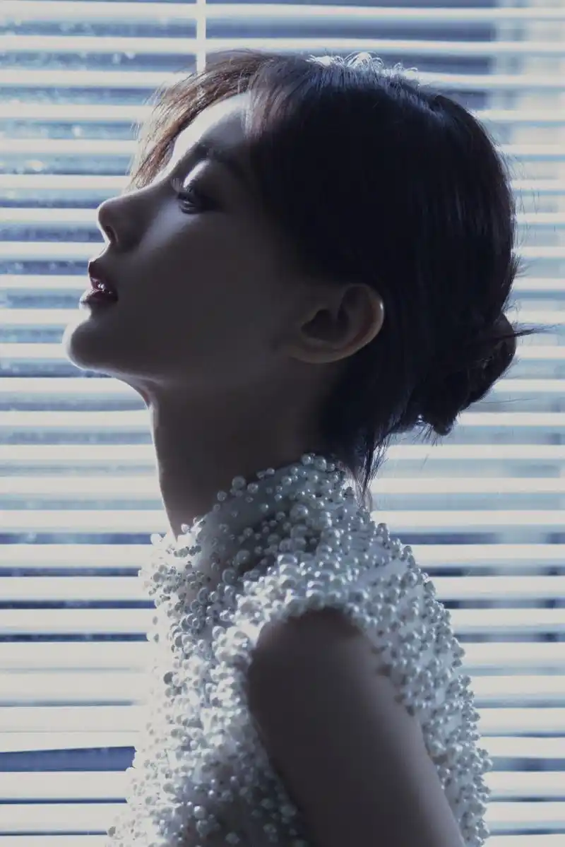 李一桐录#  李一桐侧颜弧度绝对女娲娘娘炫技之作,出席电视剧品质