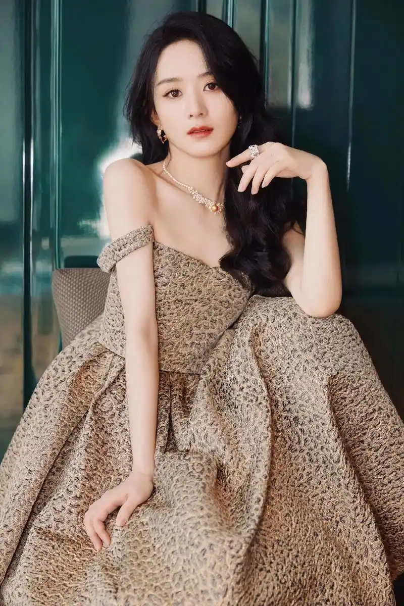 赵丽颖迪奥梦幻之旅 ,啊啊啊啊啊我宝今天太美啦00我宝的盛 - 抖音