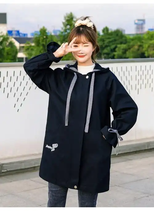 轻奢高档品牌初中生休闲外套女宽松春秋季新款高中学生风衣中长款少女