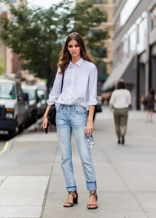 衬衫搭配牛仔短裤,简约又耐看潮流好看!