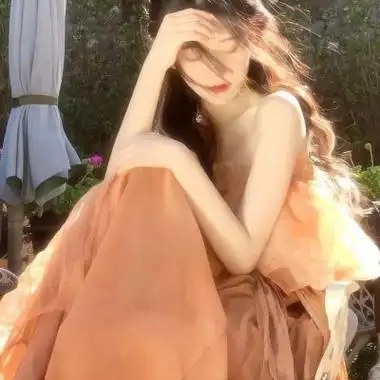 气质文静的优雅文艺森系女生头像