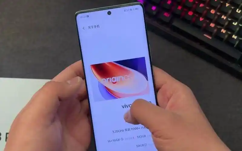 vivos18pro开箱上手讲解,手感非常棒,握持感很不错,温润如玉!