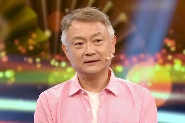 回顾:23岁爆红娶18岁初恋中年丧子一夜白头,欧阳奋强如今怎样了