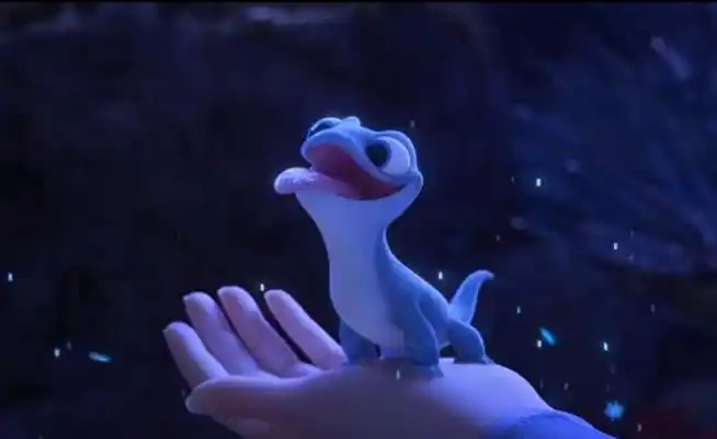 冰雪奇缘2中的火精萌宠是什么来头