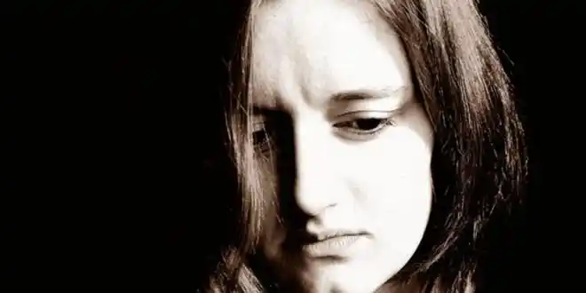 delhi: woman journalist molested by police official during jnu