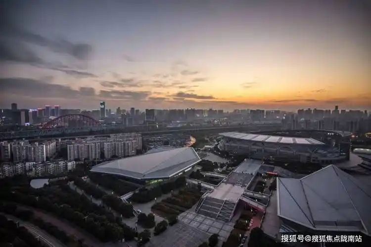 颍州正荣府→售楼处电话→阜阳颍州正荣府→24小时热线→售楼部地址→