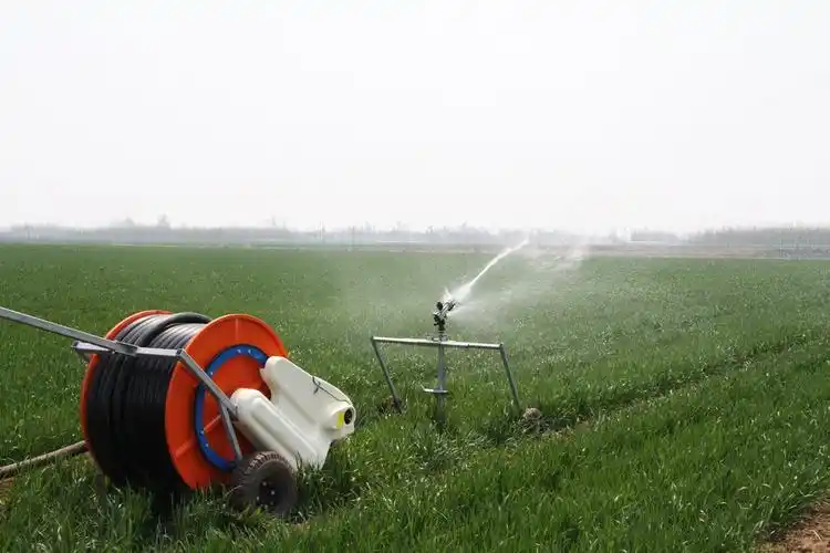 厂家供应大型园林喷灌机灌溉机