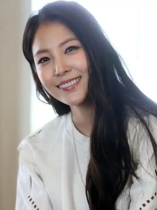 宝儿 boa 是韩国乐坛的传奇人物之一,被誉为"亚洲之星","韩流女王"等