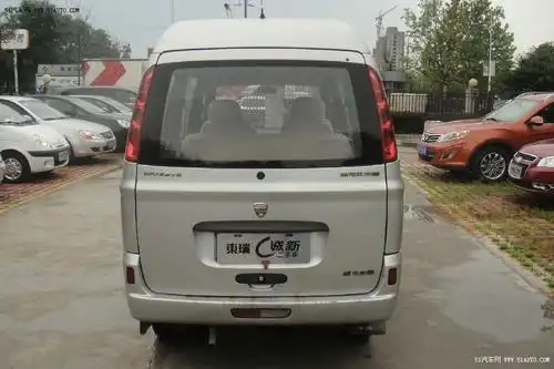 【潍坊】 哈飞 中意 标准型 8座 手动 1.0l