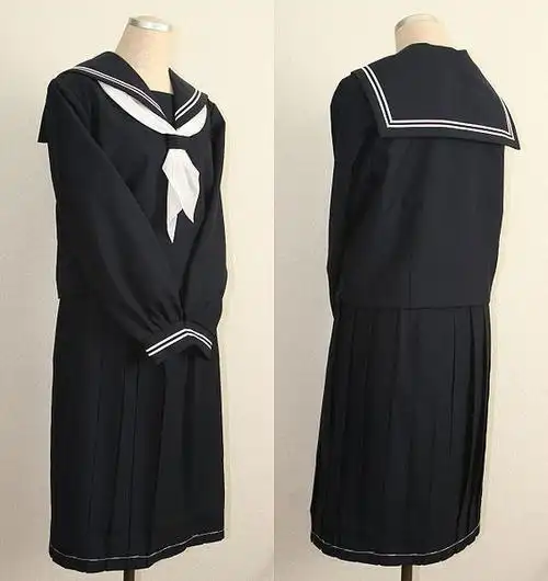 日本女学生的冬季校服.