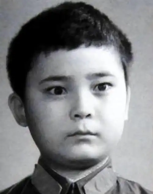 回顾潘冬子祝新运娶普通人张玲亚为妻转型做导演今怎样