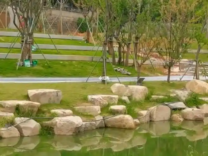 想为河道增点彩黄石生态护坡了解一下