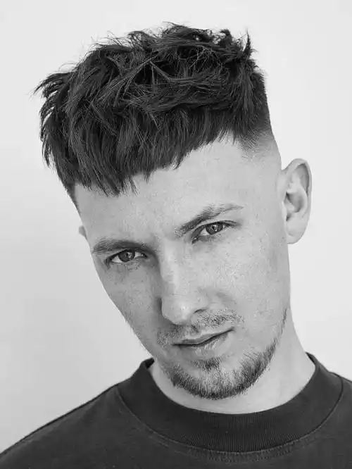 "最新-男士发型"