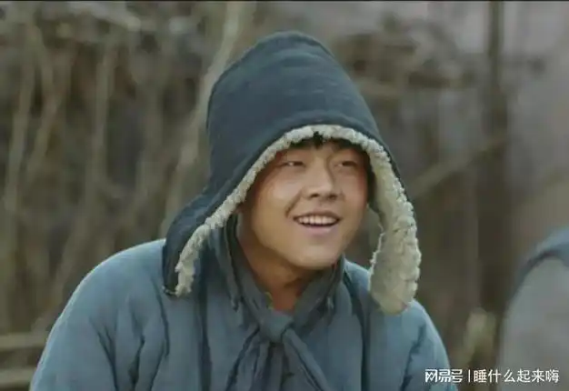 而这并不是父子俩的第一次合作,在2015年的电视剧《少帅》中周思羽