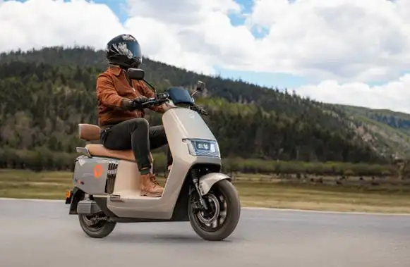 暖橙服务行动,雅迪电动车为市民冬季出行保驾护航_极客网