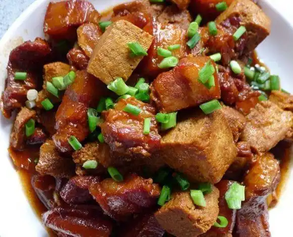 红烧肉炖豆腐