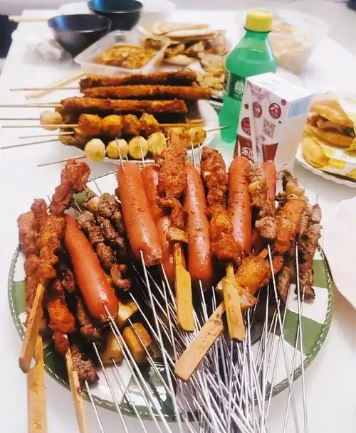 一起来烧烤每个相聚的日子都值得拍照纪念
