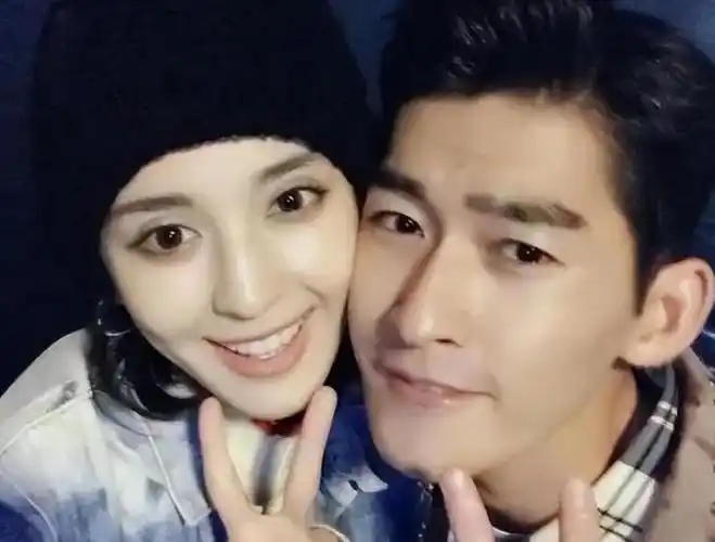 粉丝们纷纷指责古力娜扎破坏他人感情,甚至在张翰与郑爽交往时与张翰