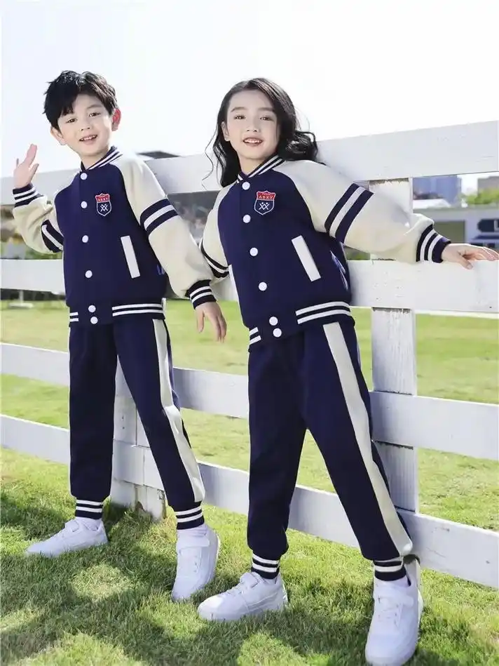 新款春秋装小学生班服校服幼儿园杏色英伦风园服男童女 - 抖音