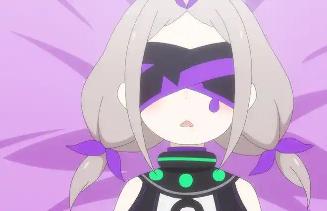 达芙妮是一个被关在自己制作的"百足棺"中束缚着,双眼被漆黑眼罩蒙住