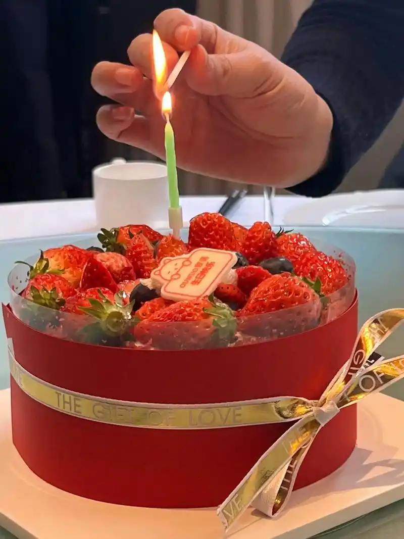 生日快乐98.#生日蛋糕吃了 祝自己生日快乐98新的一年里不 - 抖音