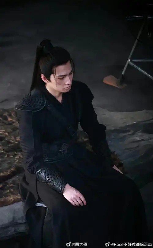 杨洋凡人修仙传龙须刘海路透##杨洋韩立酷黑造型路透