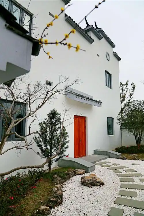 家门口的徽派小院