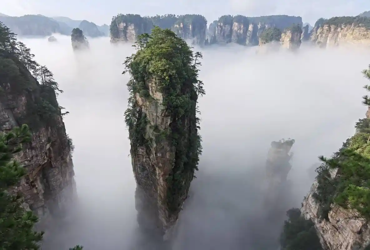 张家界武陵源:《阿凡达》"悬浮山"仙境再现