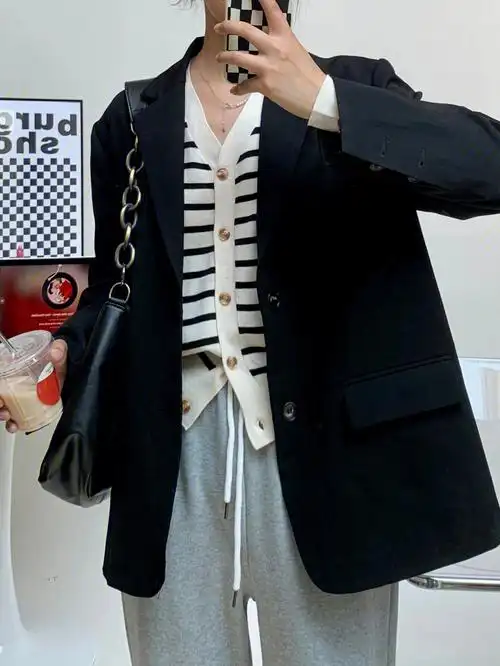 基础条纹黑西装初秋耐看组合