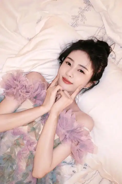 白鹿个人造型集:聘婷秀雅,清丽绝俗