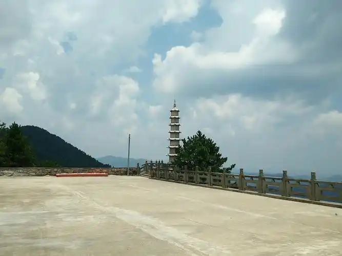 寿宁南山龙岩寺风光