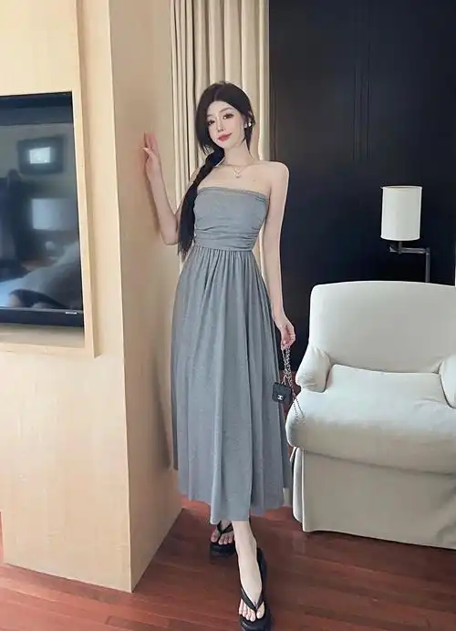 实拍法式一字肩抹胸连衣裙女夏复古性感露肩修身显瘦中长款连衣裙