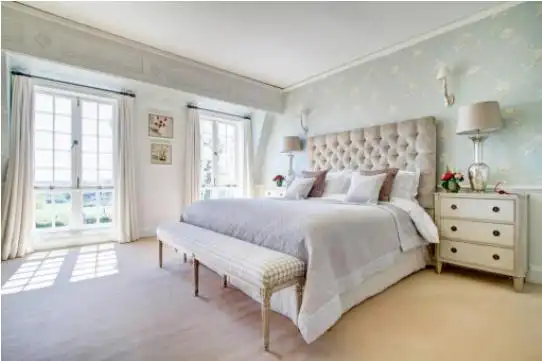 什么叫开门见横床,正确床头朝什么方向,床头朝向哪最旺