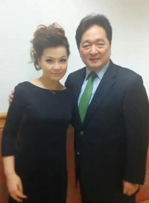 歌手周冰倩的个人资料:27岁爆红,38岁生儿子大出血,离婚11年的她怎么