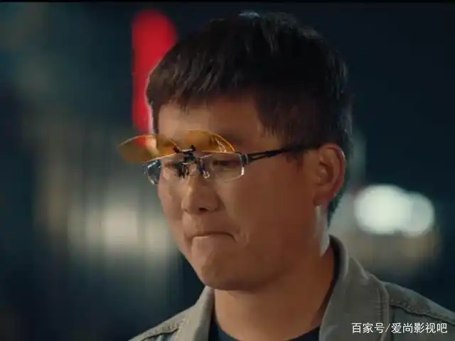 演员姜涛,究竟是装疯卖傻还是蓄势待发