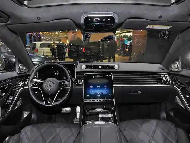 梅赛德斯-迈巴赫 迈巴赫s级 2021款 edition 100 中控方向盘已经是