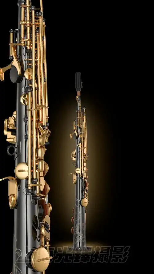 调,是萨克斯家族中音调第二高的乐器,仅次于倍高音萨克斯(sopranino)