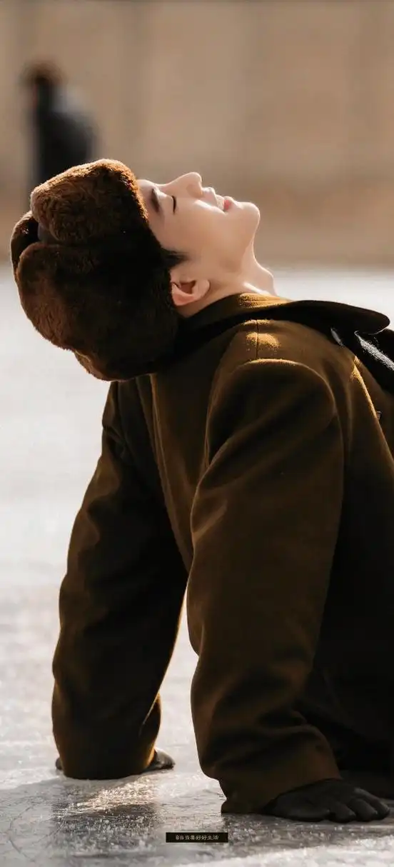 闪闪发光的什刹海一哥肖春生!#肖战肖春生