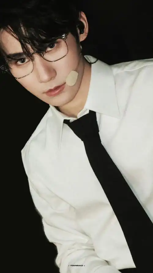 时代少年团 葫芦娃##张真源路易威登品牌大使