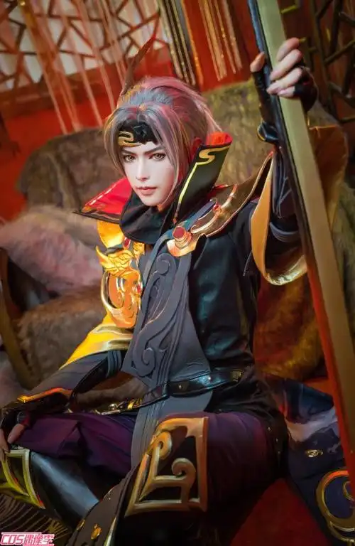 cos偶像季第162期白羽发间插流星腰后挂曜