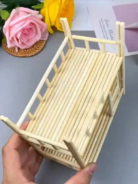 一次性筷子手工 用过的一次性筷子不要的,切开几段就可以做成好玩的