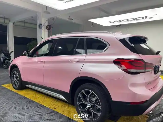 宝马x1卡孚改色膜电光樱花粉,将浪漫进行到底_搜狐汽车_搜狐网