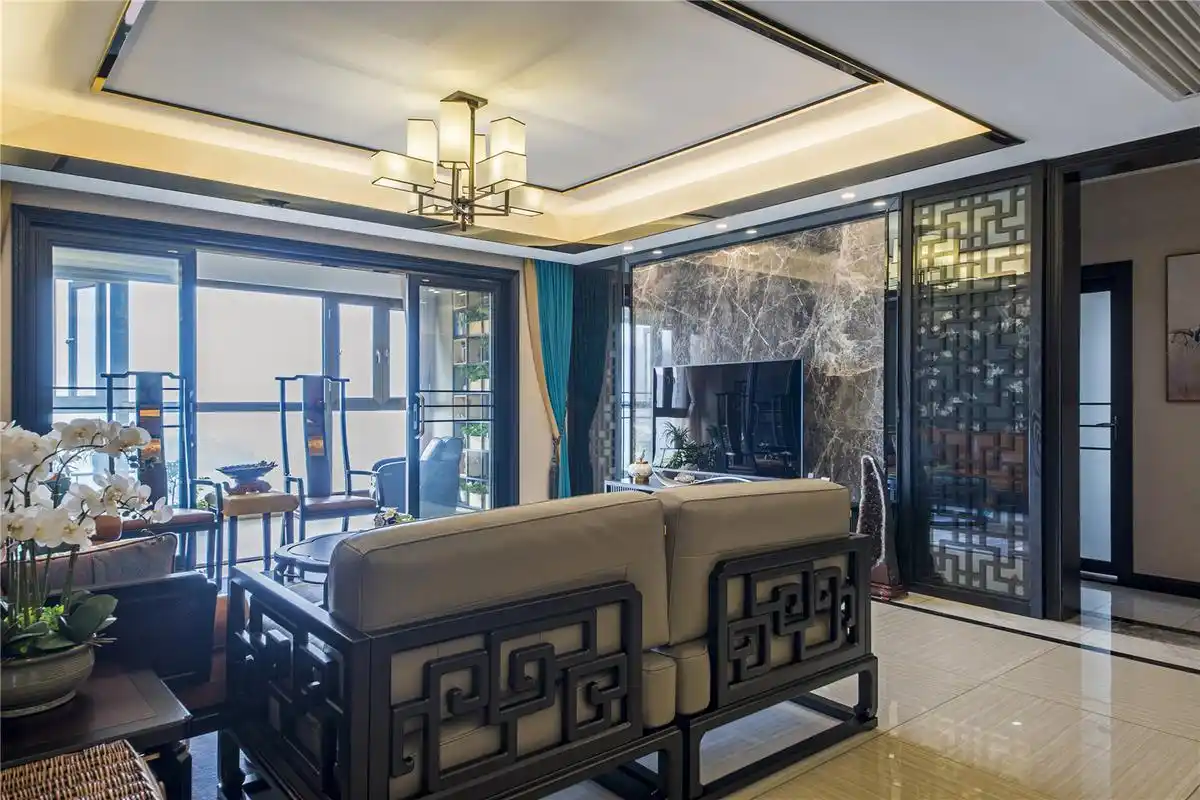 180平新中式客厅电视墙装修效果图