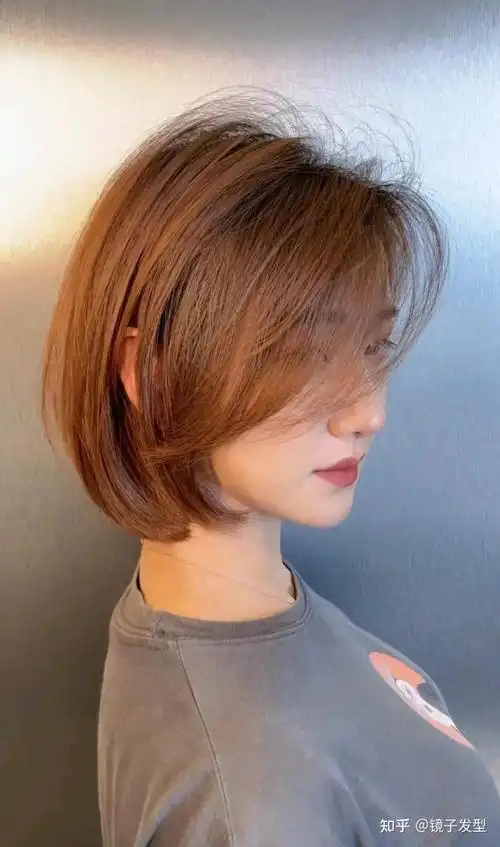 时尚个性短发图片_时尚个性沙宣短发_沙宣短发发型图片2020时尚